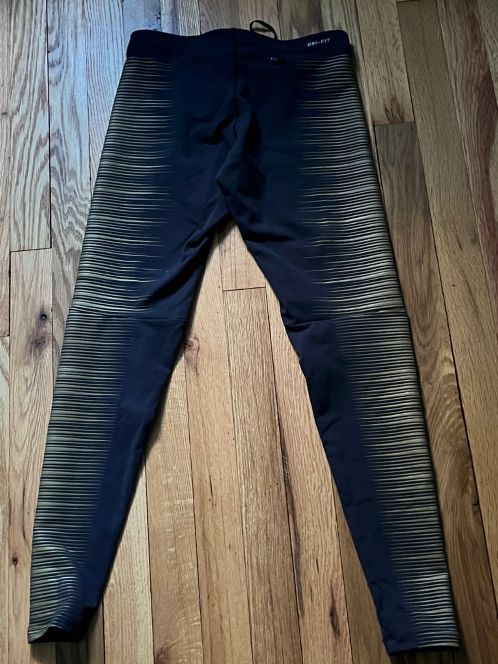 Nike Dri-Fit Reflective leggings c05